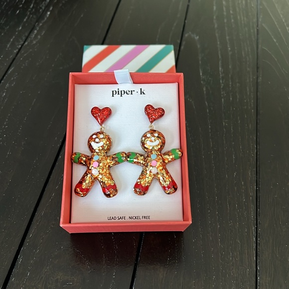 Piper K Earrings - Picture 5 of 7